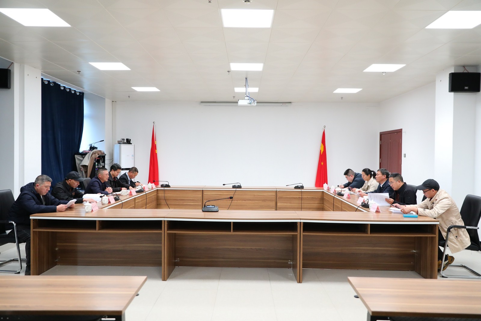 柘荣职业技术学校党支部书记缪水金一行莅校调研交流，共绘人才发展新蓝图